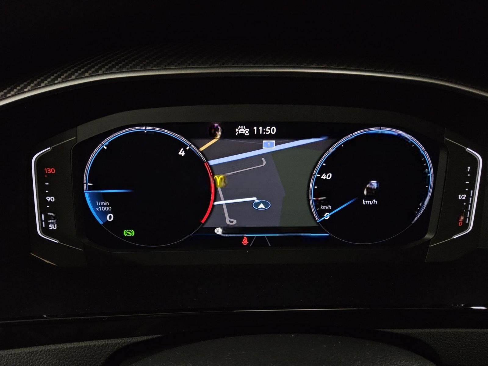 Volkswagen Arteon SB 2.0 TDI 4M R-Line Navi LED DC Pano RFK foto 8