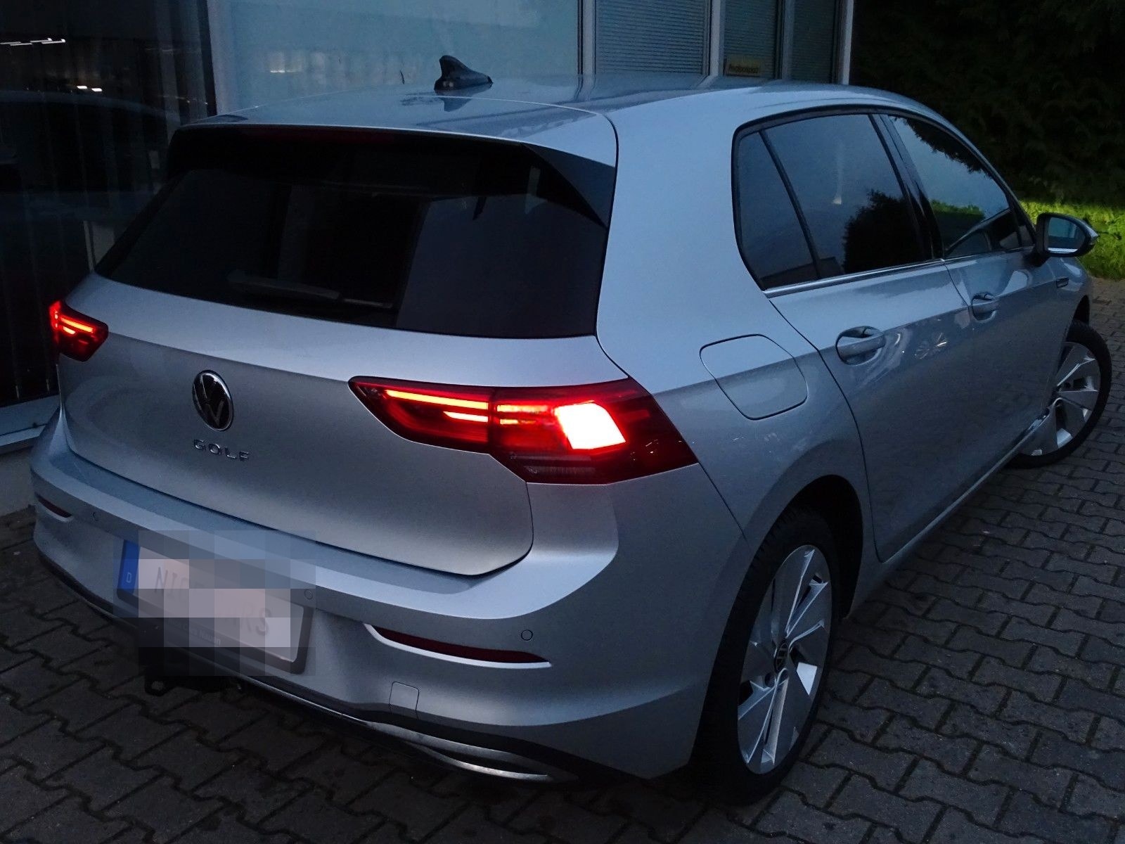 Volkswagen Golf VIII Lim. Style *ACC*AHK*LANE + FRONT ASS.* foto 5