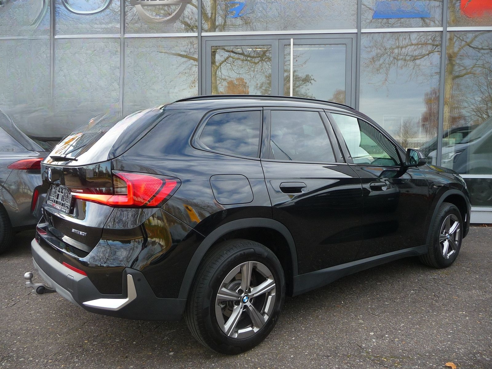 BMW X1 20 i sDrive Aut. PANO/AHK/Premium+TravelPaket foto 4