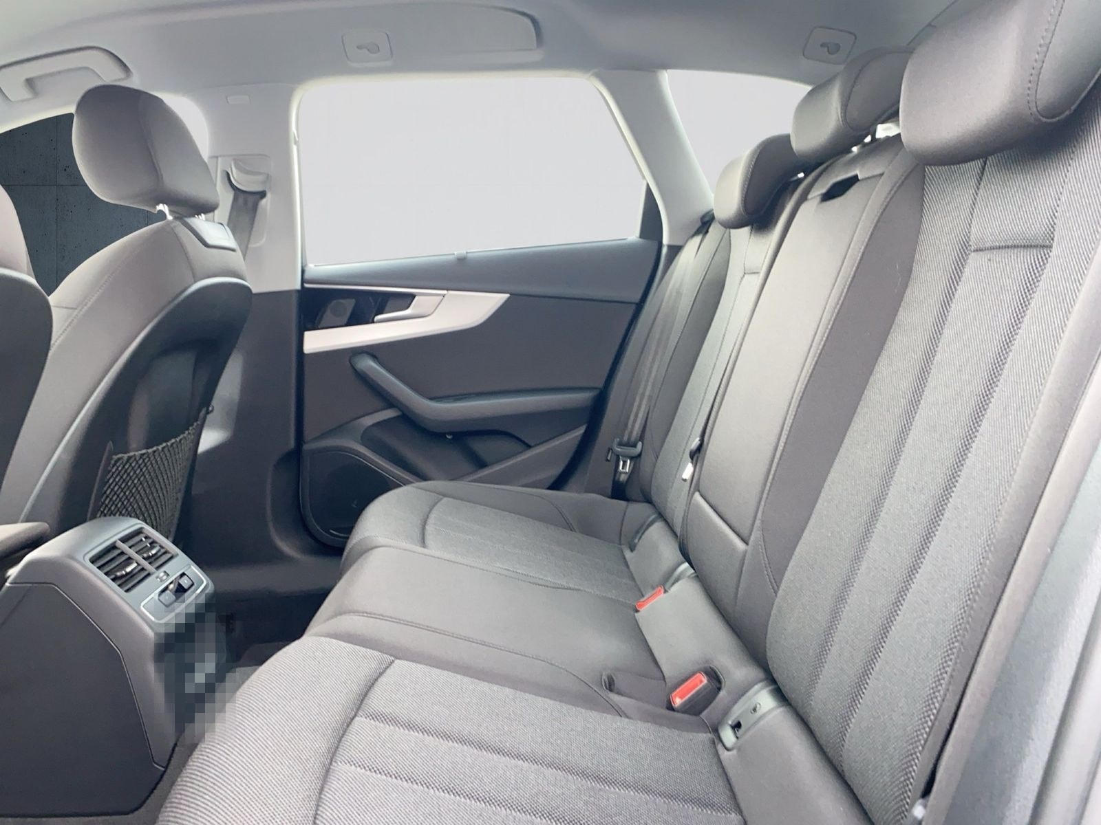 Audi A4 Avant 35 TDI S tr. Virtual AHK Cam ACC FLA foto 12