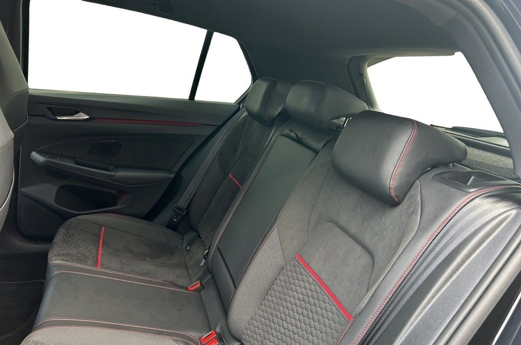 Volkswagen Golf VIII 2.0 TSI DSG GTI Clubsport HARMAN*HEADU foto 17