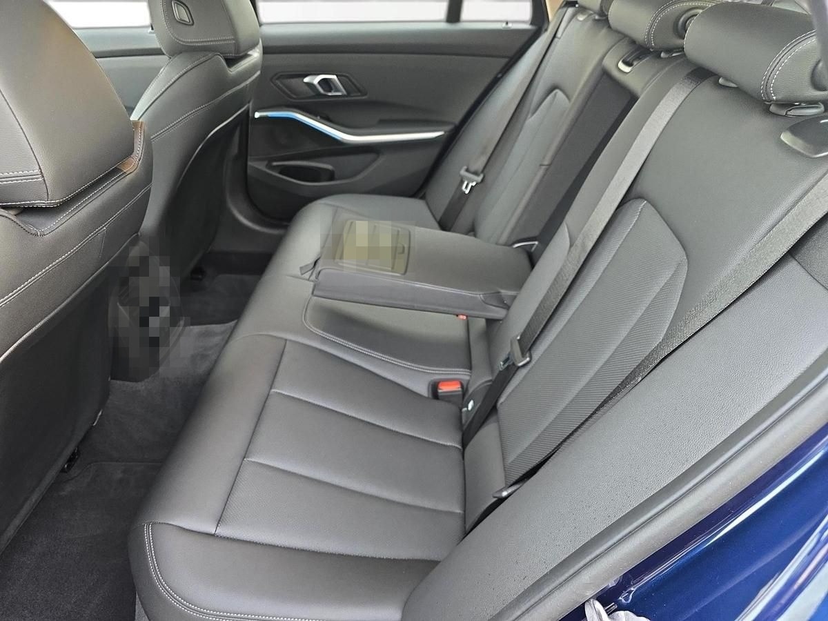 BMW 320 d xDr. Tour. Head-Up+DAB+Sportsitze+360°+Le foto 15