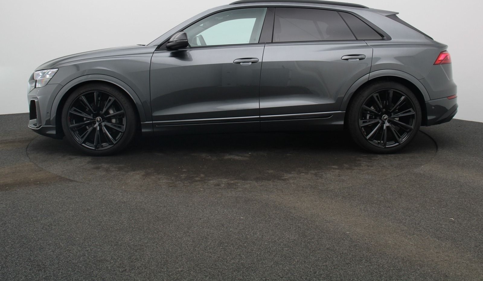 Audi Q8 S-Line 55 TFSI quattro / Pano, Laser, Standh foto 4