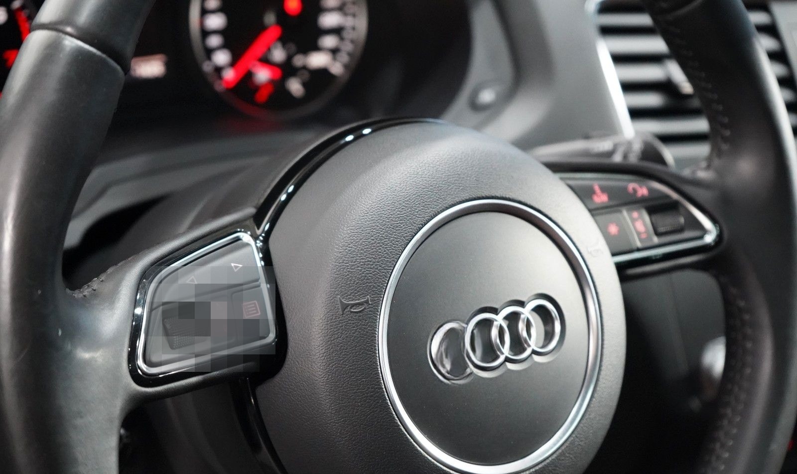 Audi Q3 2.0 TFSI quattro S line*Pano*Keyless*Bose* foto 13