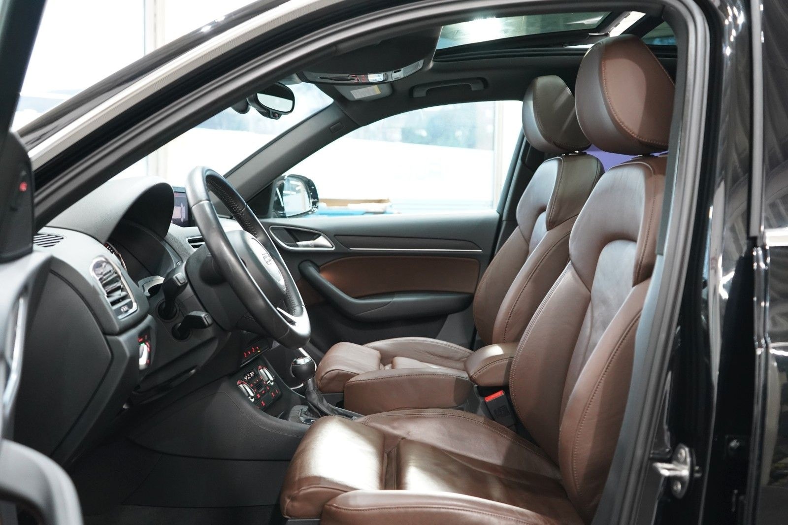 Audi Q3 2.0 TFSI quattro S line*Pano*Keyless*Bose* foto 6