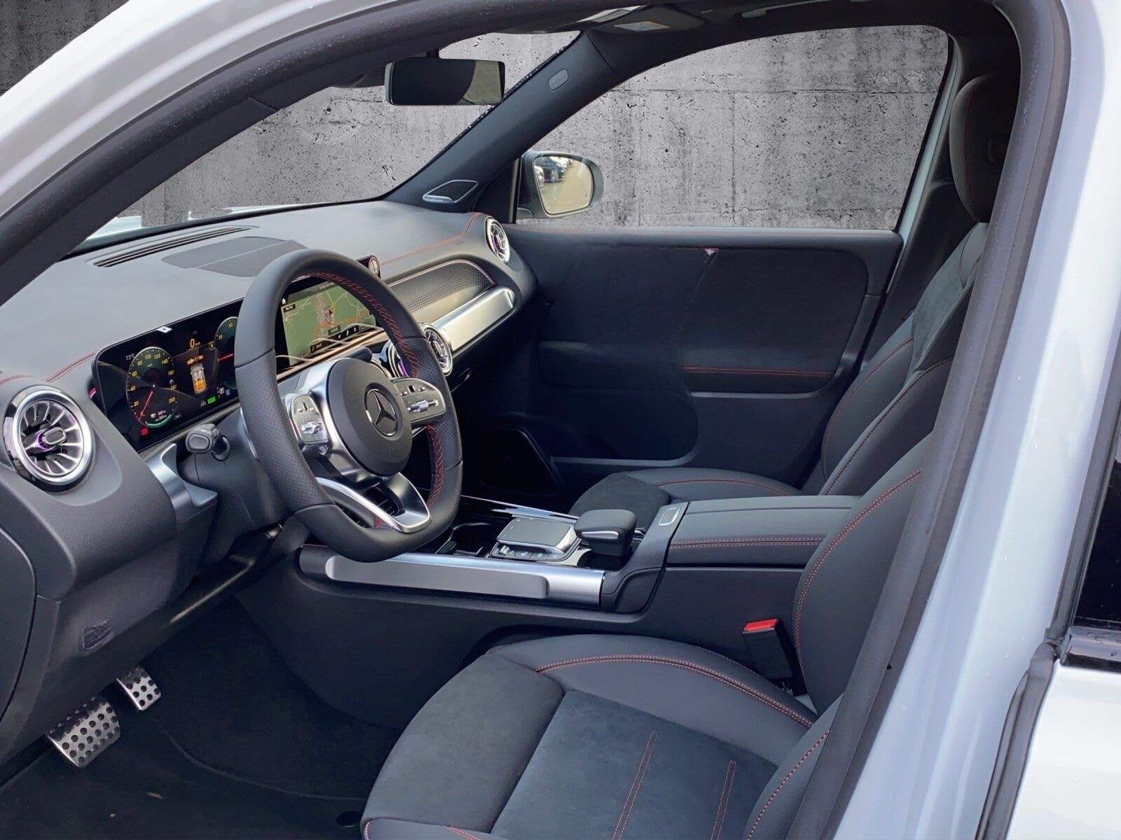 Mercedes-Benz EQB 300 4M AMG+NIGHT+DISTRO+PANO+BURME+360°+MEMO foto 9