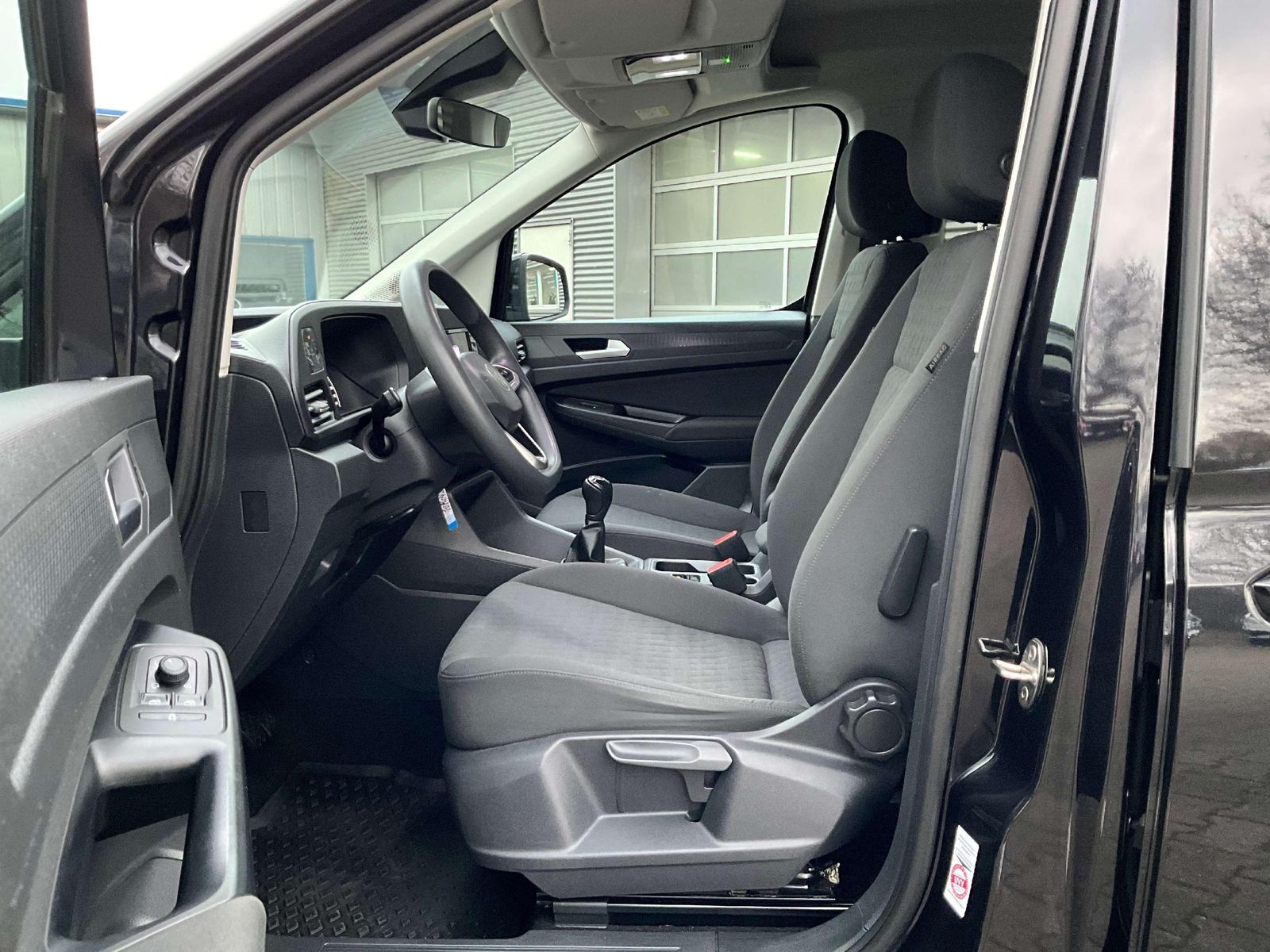 Volkswagen Caddy 1,5 TSI  Life  foto 17