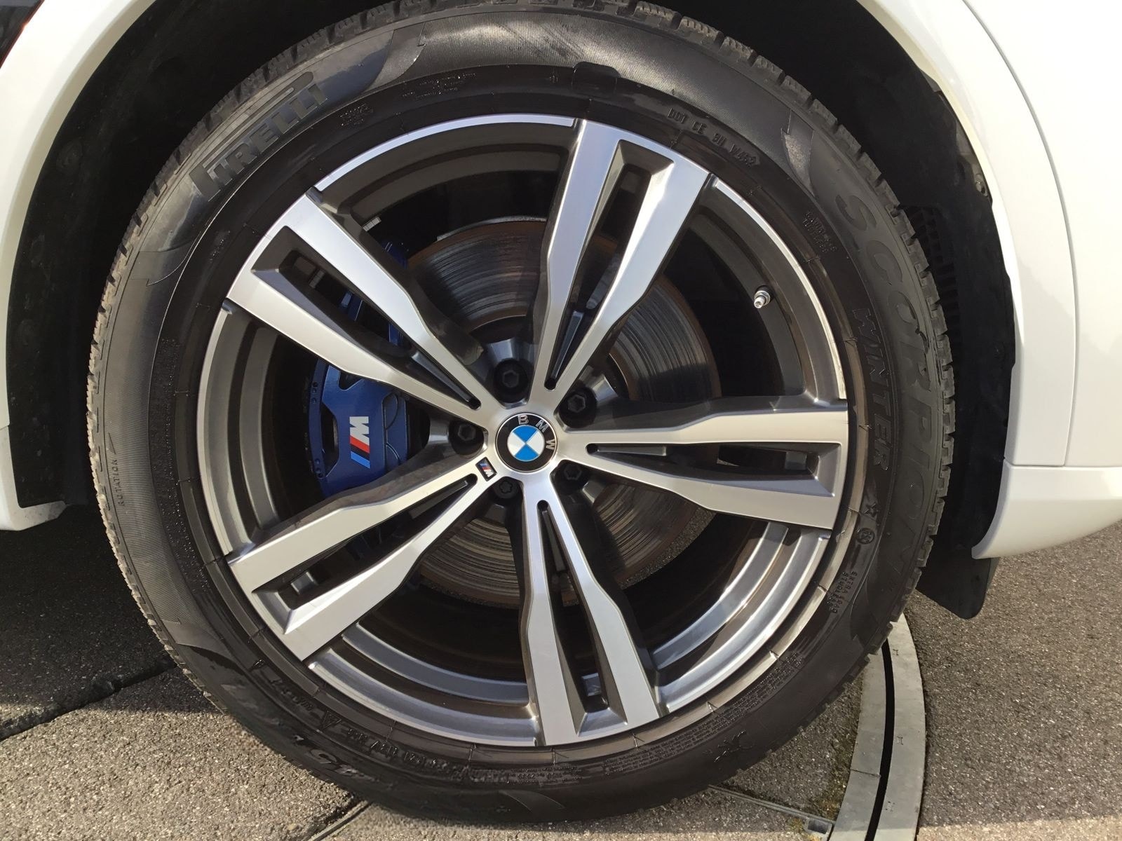 BMW X7 M60i PANO SKY+STANDHZ+KAMERA+ACC+AHK foto 19