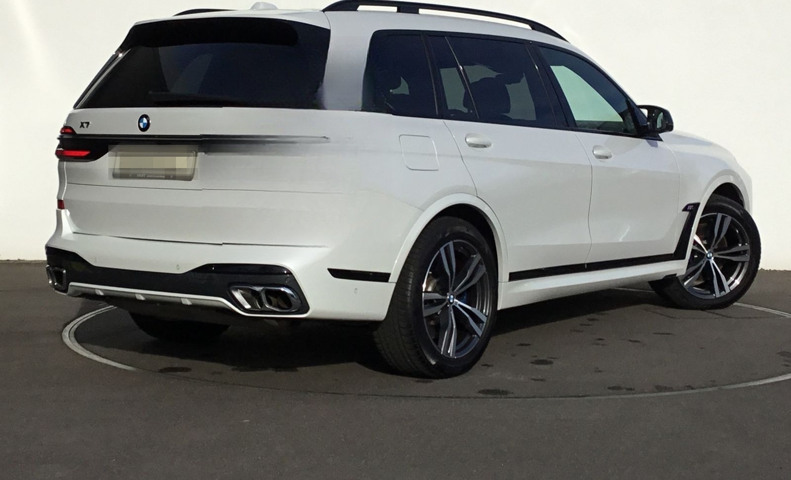 BMW X7 M60i PANO SKY+STANDHZ+KAMERA+ACC+AHK foto 4