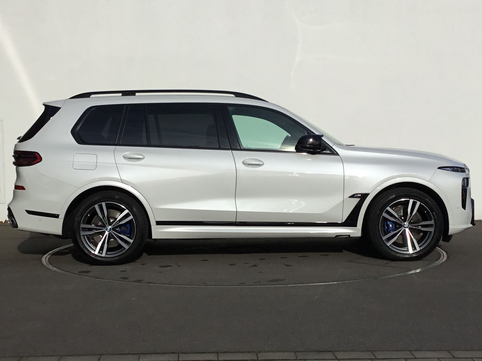 BMW X7 M60i PANO SKY+STANDHZ+KAMERA+ACC+AHK foto 6