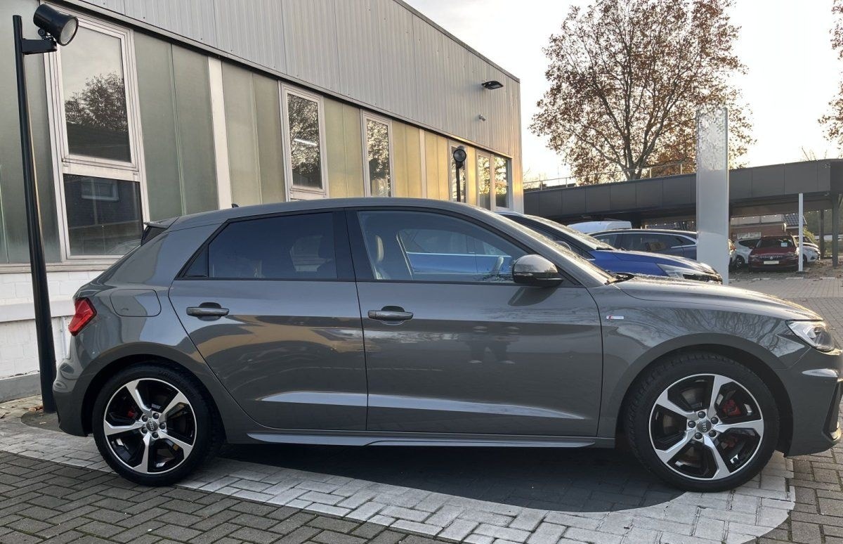 Audi A1 Sportback   30 TFSI S line foto 5