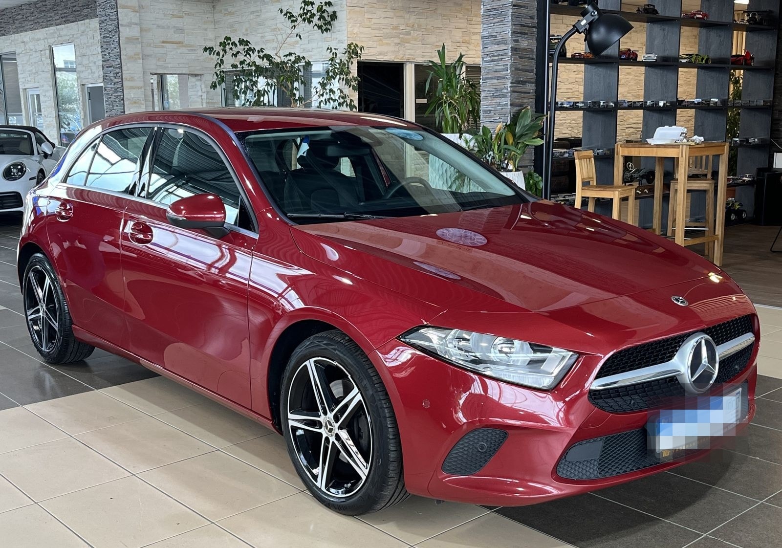 Mercedes-Benz A 200 d 4Matic*Navi*R-Cam*TeiLeder*CarPlay*SHZ* foto 1