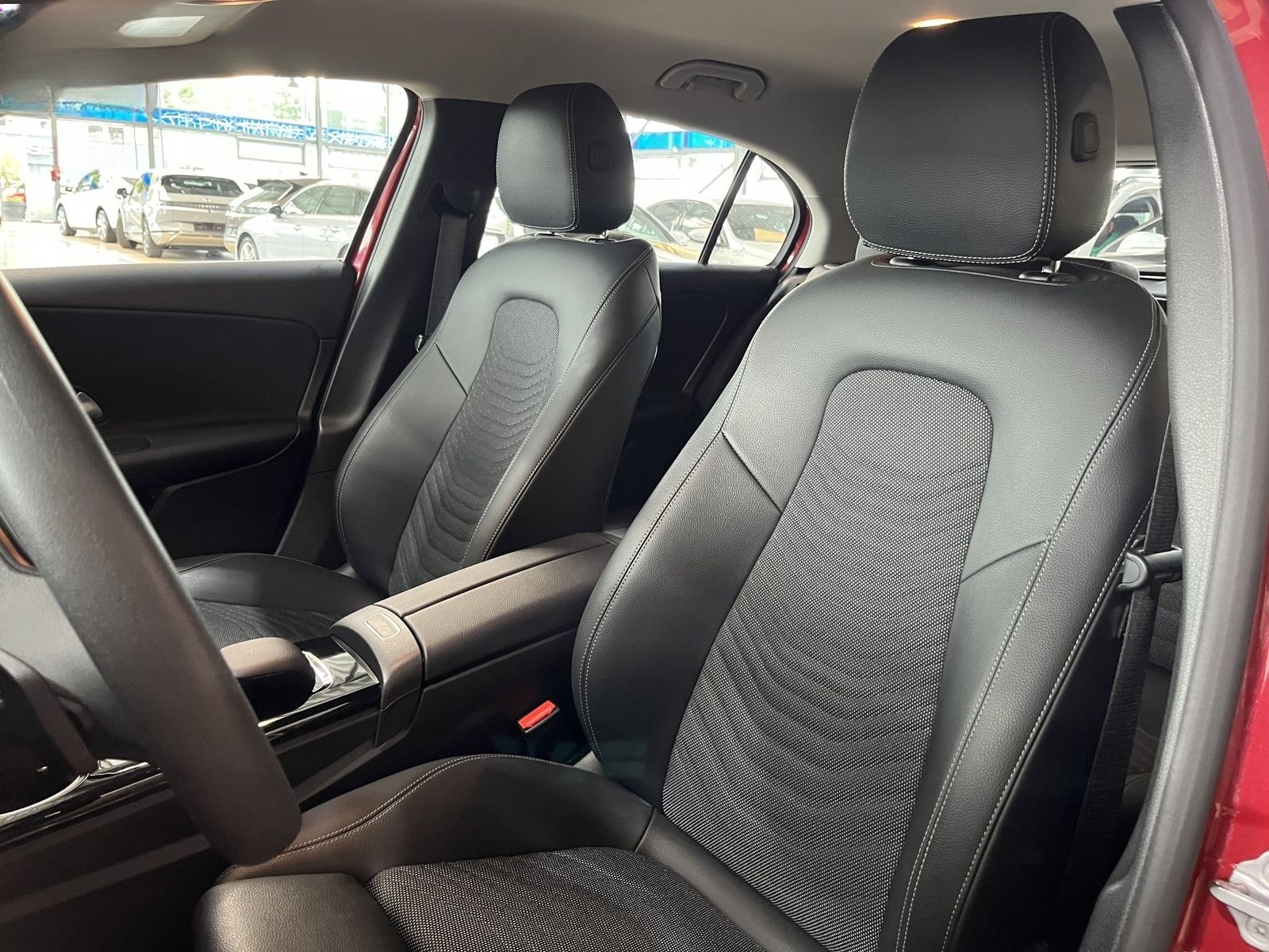 Mercedes-Benz A 200 d 4Matic*Navi*R-Cam*TeiLeder*CarPlay*SHZ* foto 9