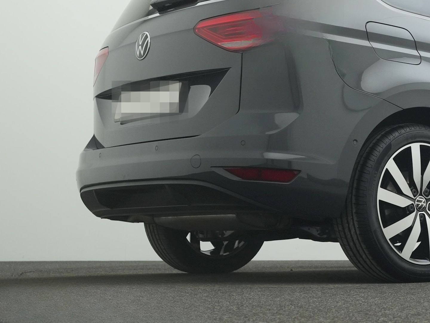 Volkswagen Touran 1.5 TSI DSG Highline BLACK-STYLE 7S. AHK  foto 25