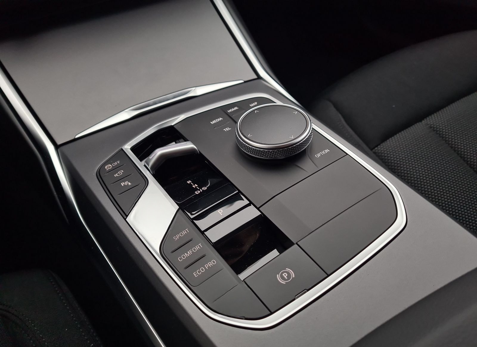 BMW 318d Touring foto 13