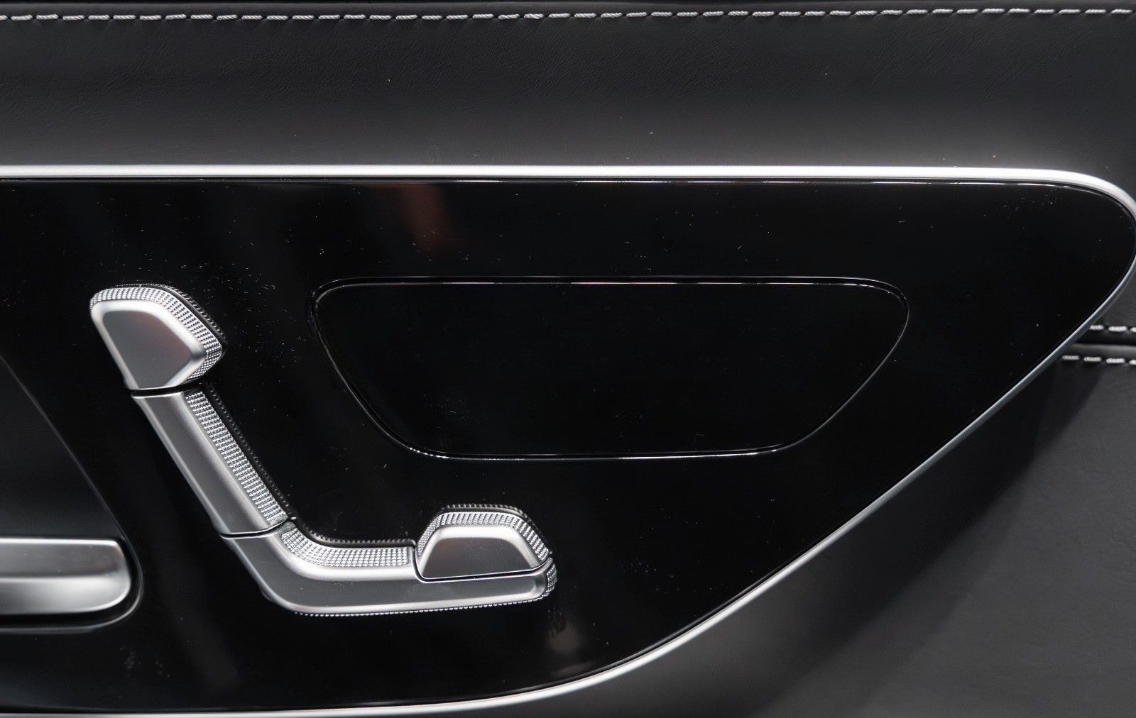 Mercedes-Benz SL 43 AMG Burmester V8 Styling 21" Räder foto 20