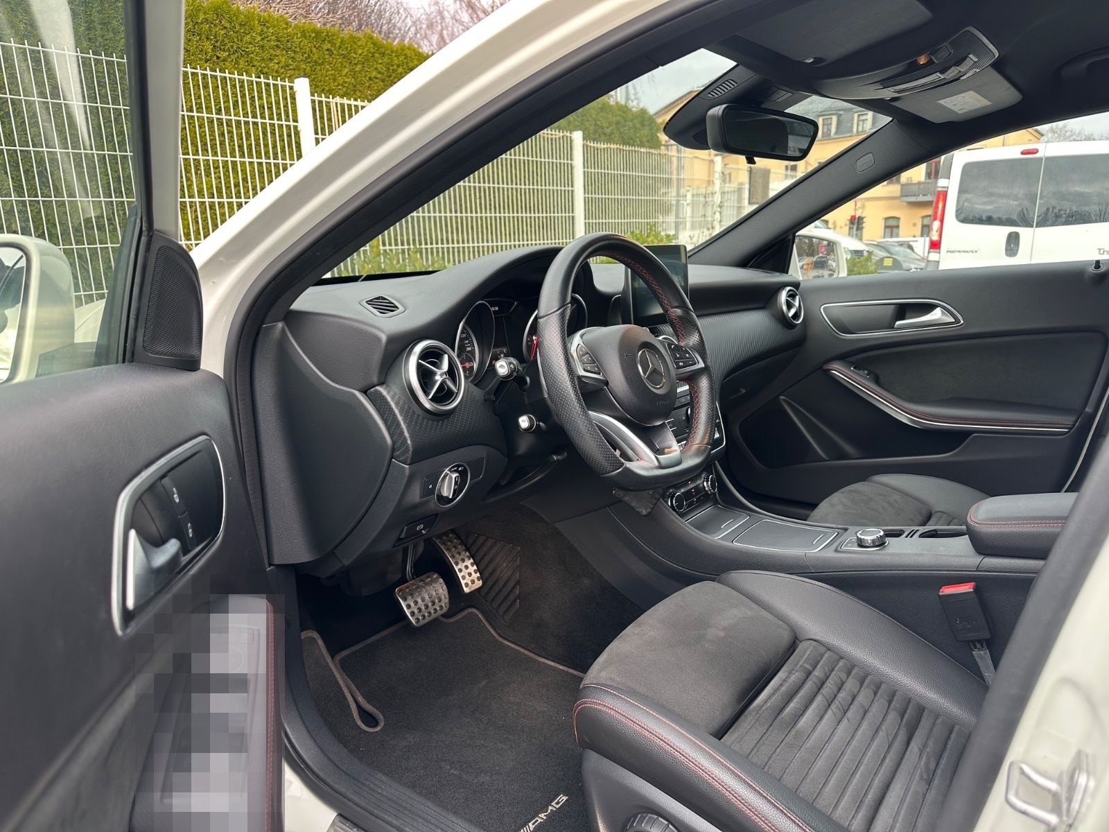 Mercedes-Benz A 180 BlueEfficiency Automatik AMG Paket foto 7
