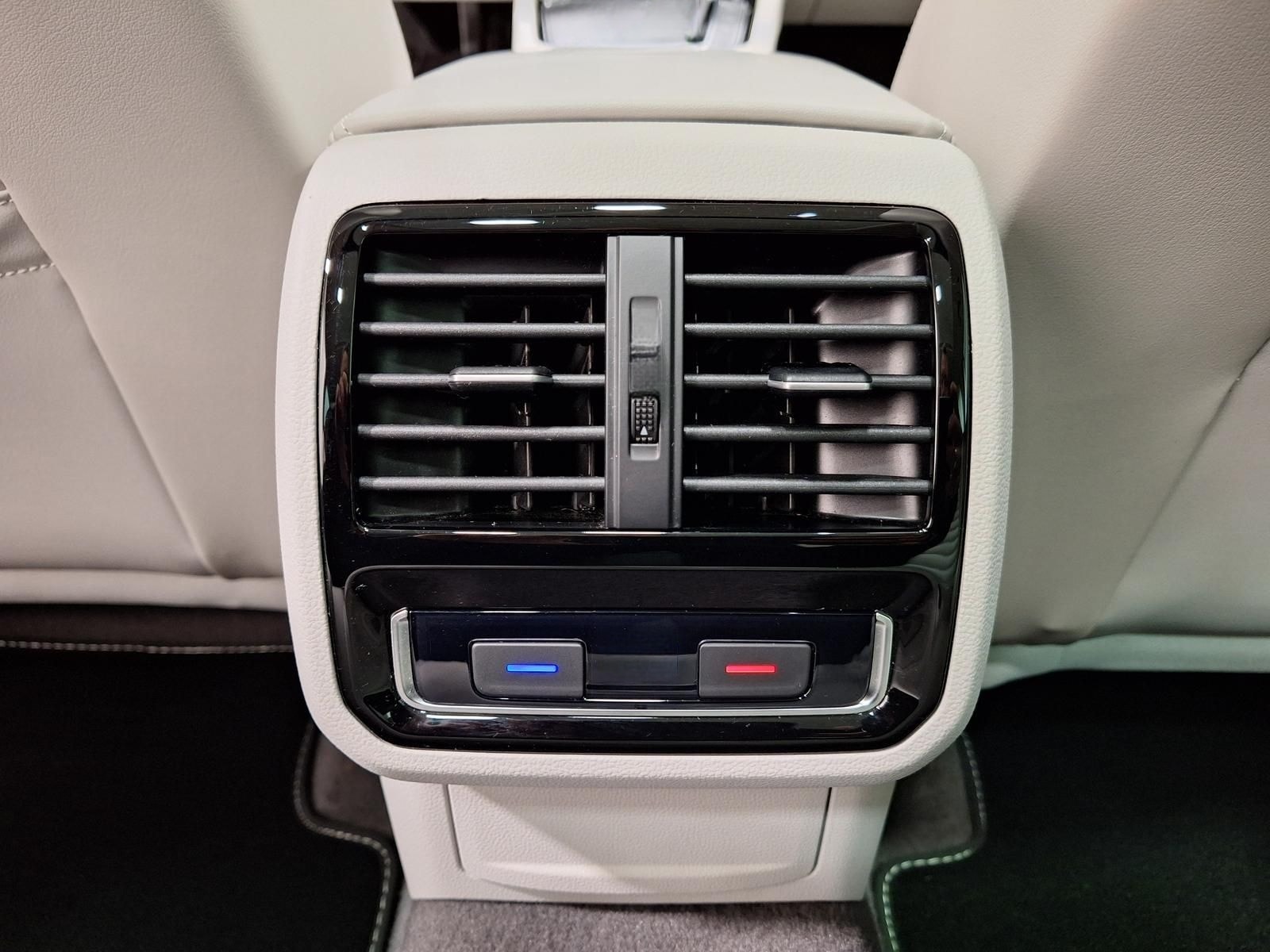 Volkswagen Passat Variant 1.4 TSI DSG GTE HuD|Navi|Pano|360 foto 18