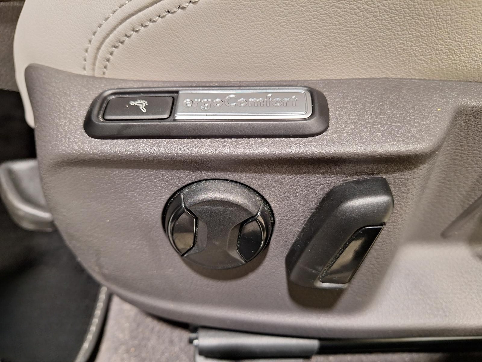 Volkswagen Passat Variant 1.4 TSI DSG GTE HuD|Navi|Pano|360 foto 20