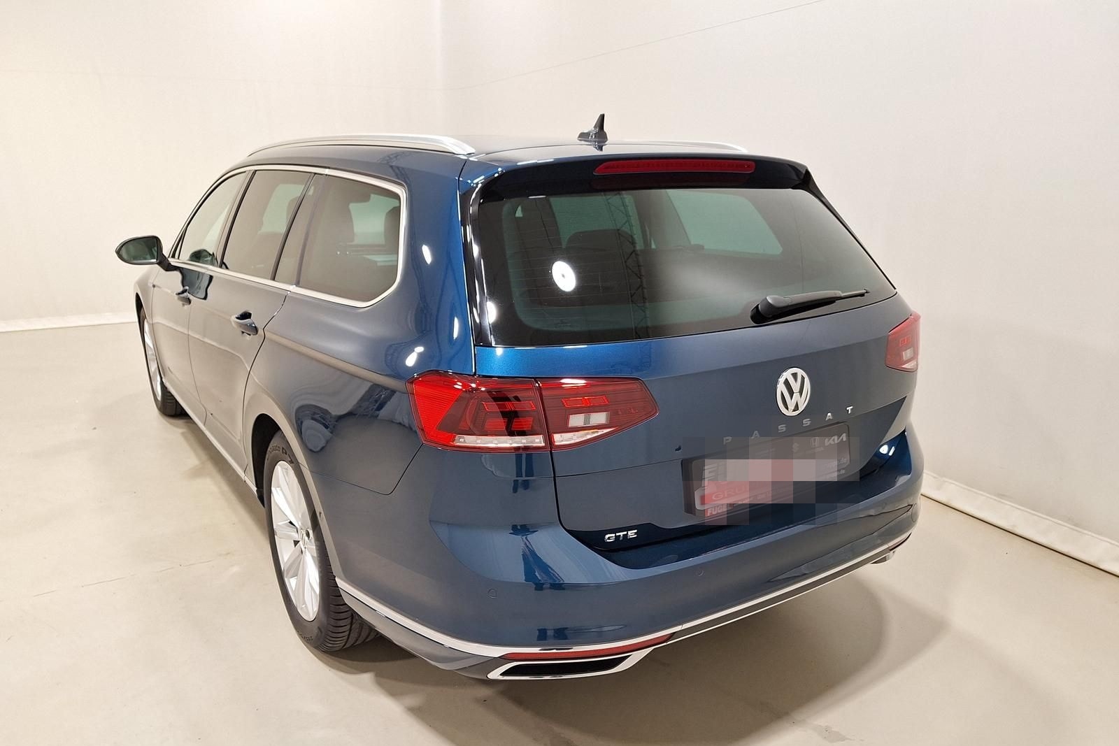 Volkswagen Passat Variant 1.4 TSI DSG GTE HuD|Navi|Pano|360 foto 5