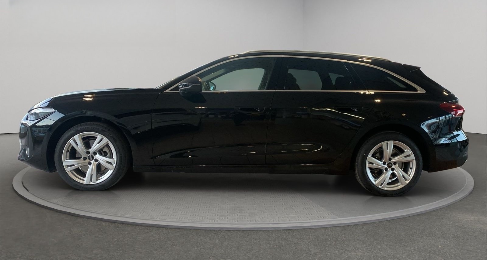 Audi A5 Avant (AHK.PDC PLUS.NAVI.GRA.SHZ.LED) 2.0 TFS foto 3