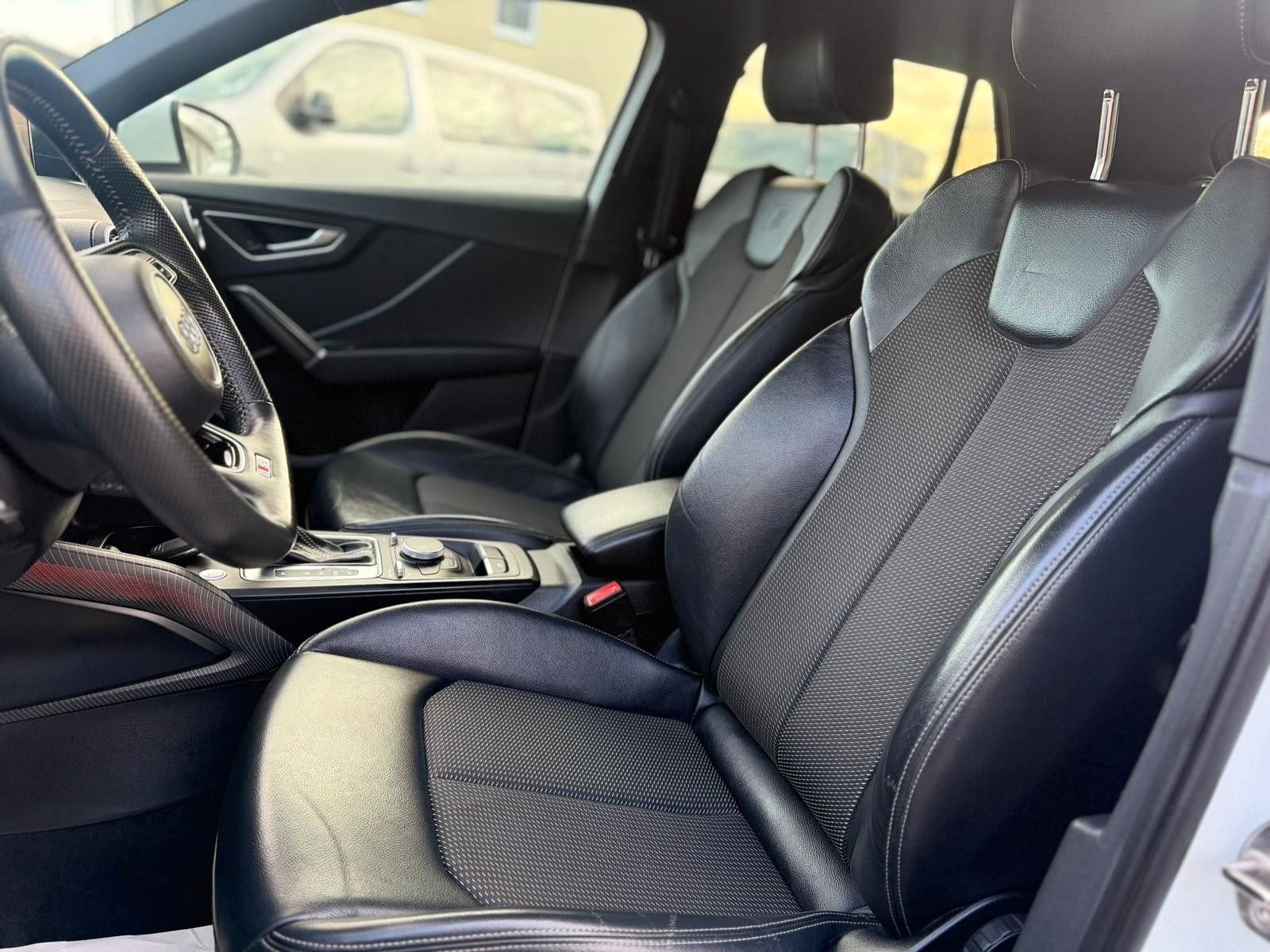 Audi Q2 QUATTRO 3x S-Line AMBIENTE NAVI PDC BLTH SHZ foto 13