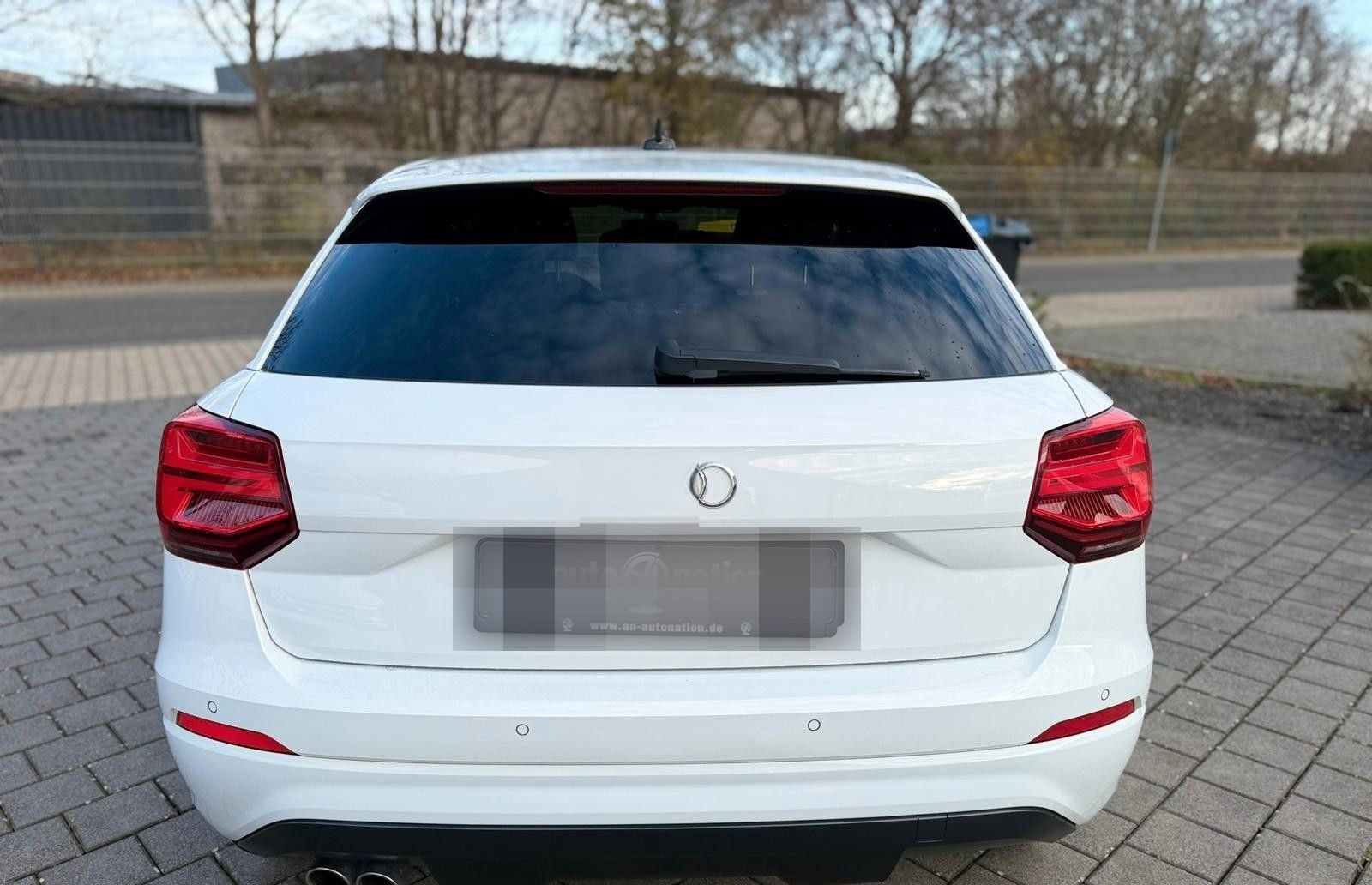 Audi Q2 QUATTRO 3x S-Line AMBIENTE NAVI PDC BLTH SHZ foto 6