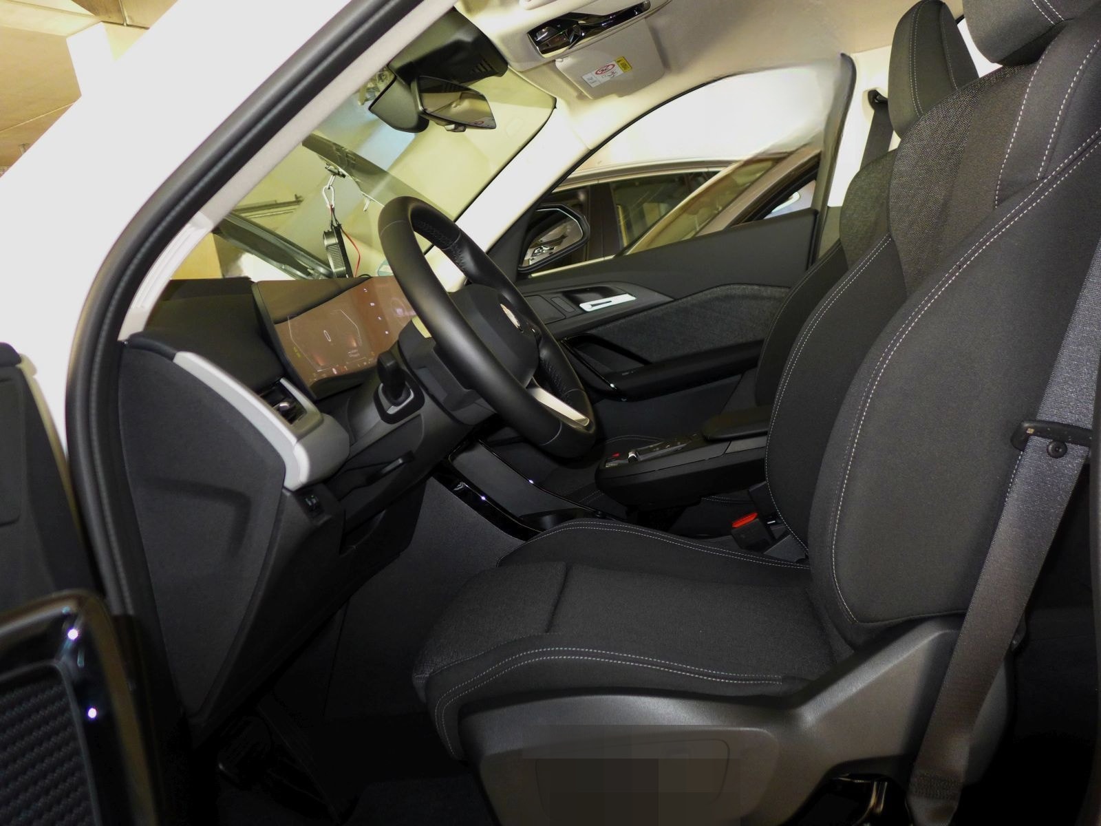 BMW X2 d U10 AHK,360° Kamera,HUD,Abstandstempomat foto 4