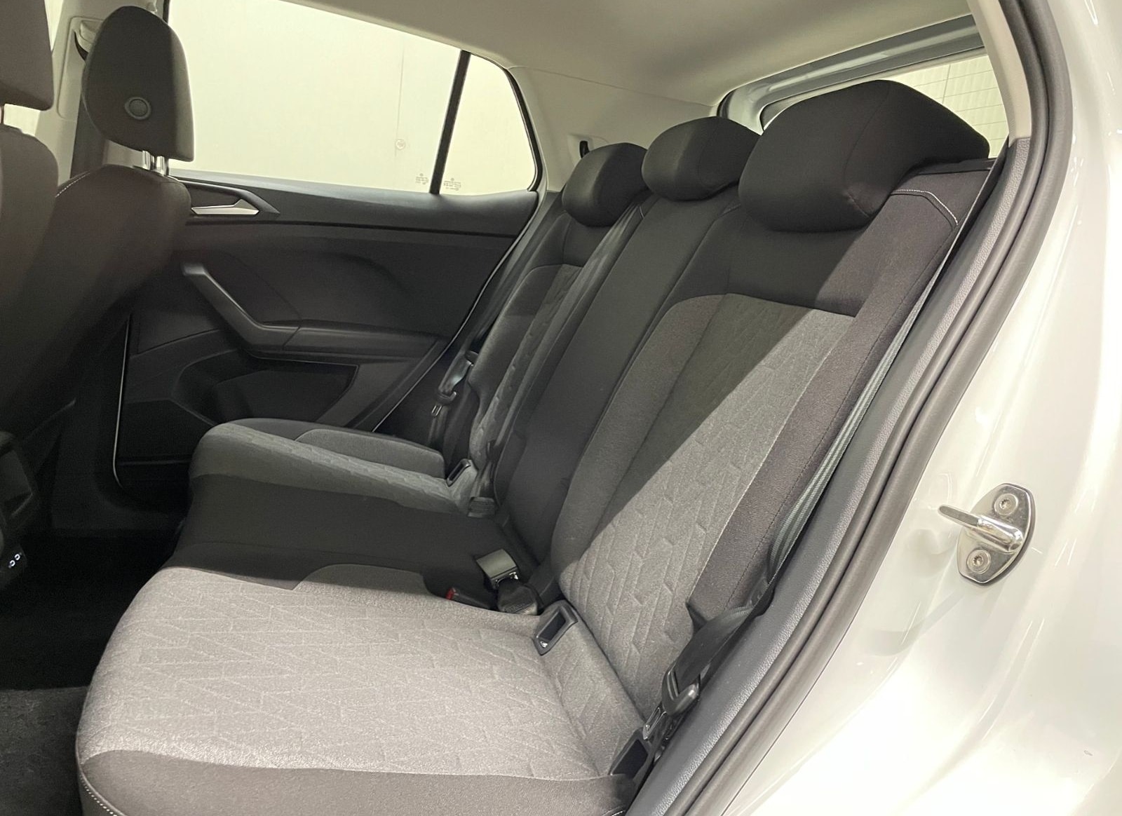 Volkswagen T-Cross Life 1.0 TSI ACC SHZ LED APP foto 18