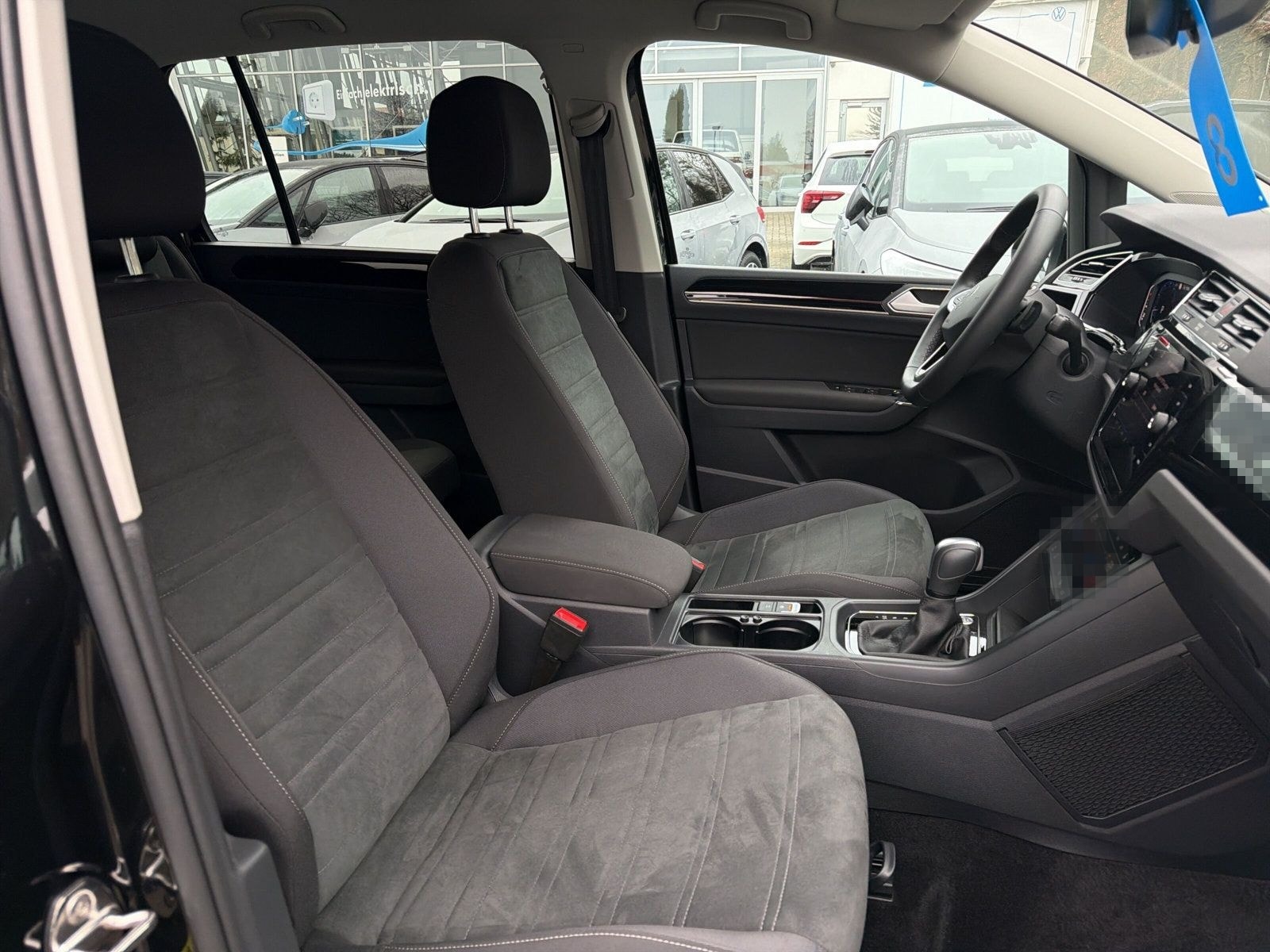 Volkswagen Touran Highline TSi DSG Navi AZV Kamera foto 12