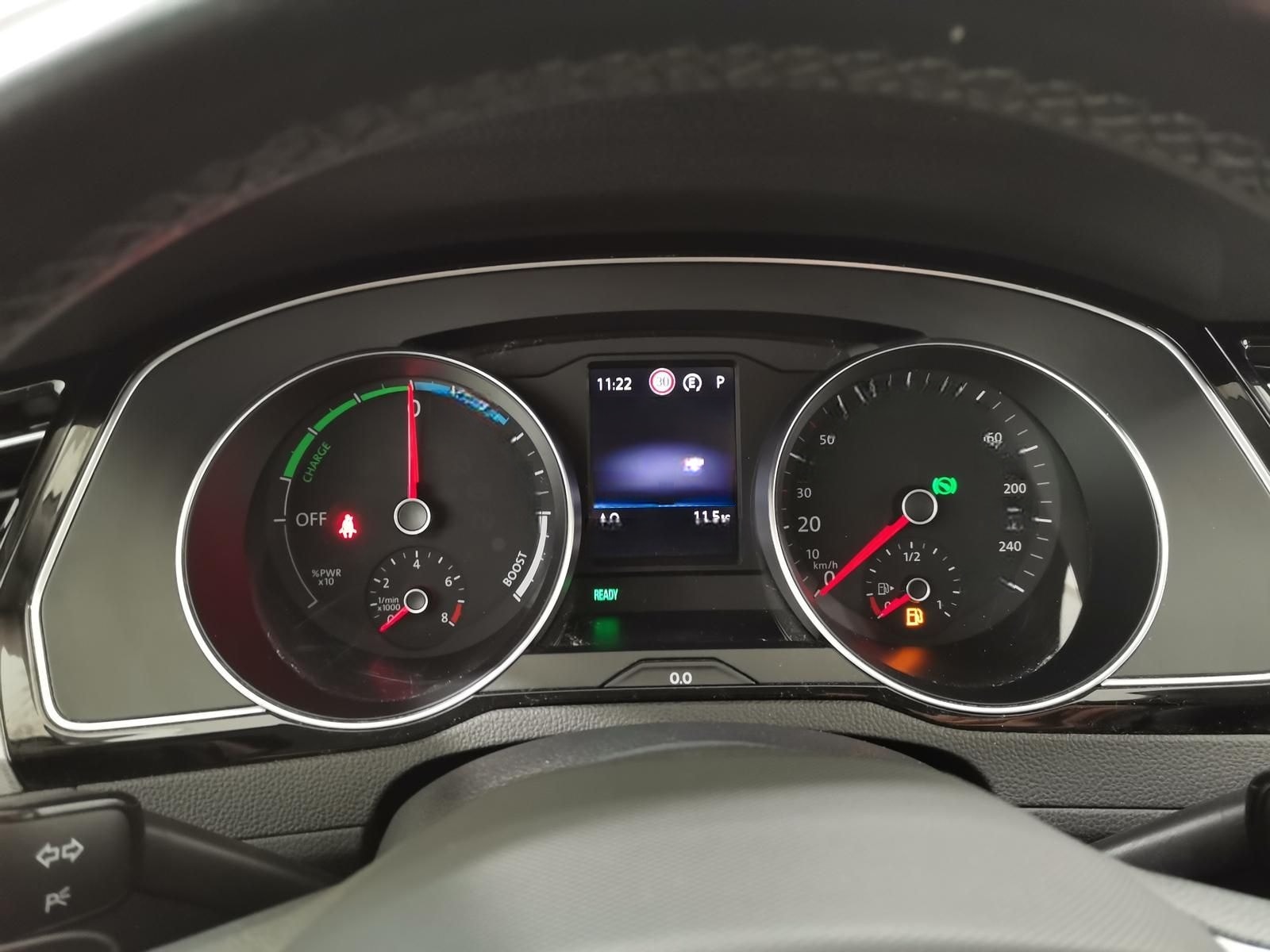 Volkswagen Passat Variant 1.4 TSI DSG GTE LED|Navi|ACC|Mass foto 17