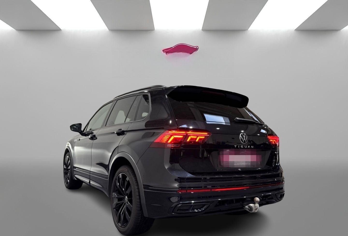 Volkswagen Tiguan 2.0 TDI 4M DSG R LINE BLACK PANO AHK 20Z  foto 4