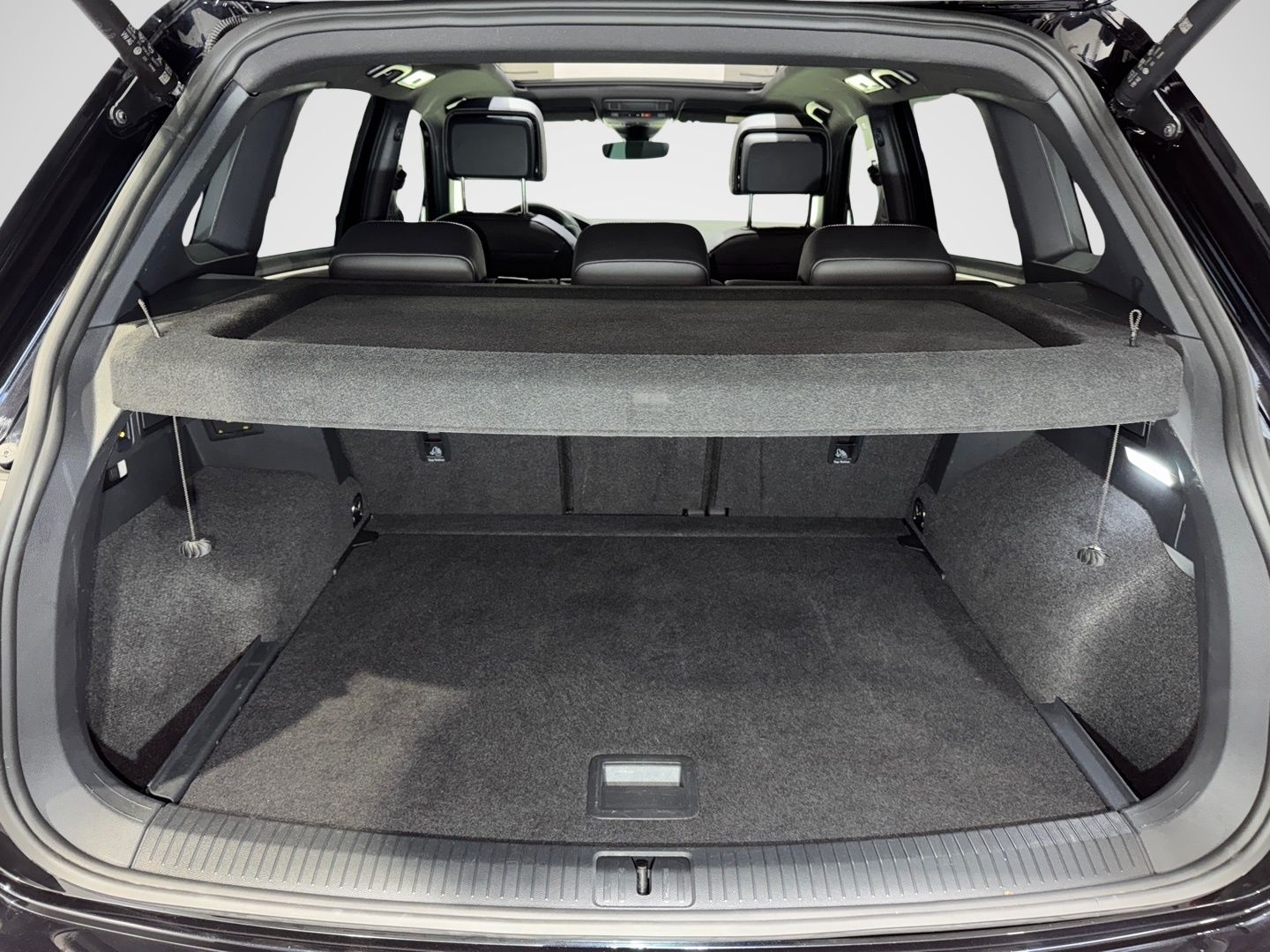 Volkswagen Tiguan 2.0 TDI 4M DSG R LINE BLACK PANO AHK 20Z  foto 7