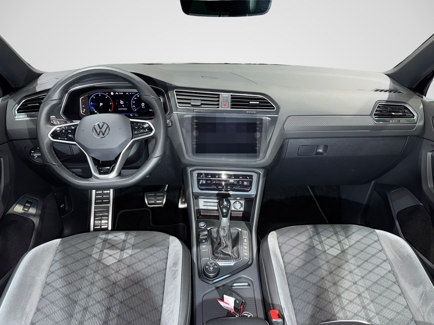 Volkswagen Tiguan 2.0 TDI 4M DSG R LINE BLACK PANO AHK 20Z  foto 8