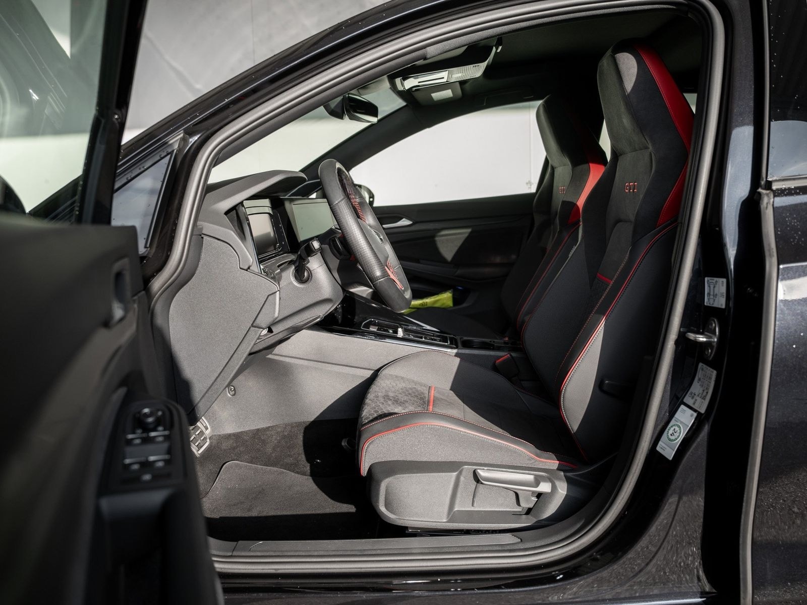 Volkswagen Golf VIII 2.0 TSI GTI Clubsport DSG LM foto 7