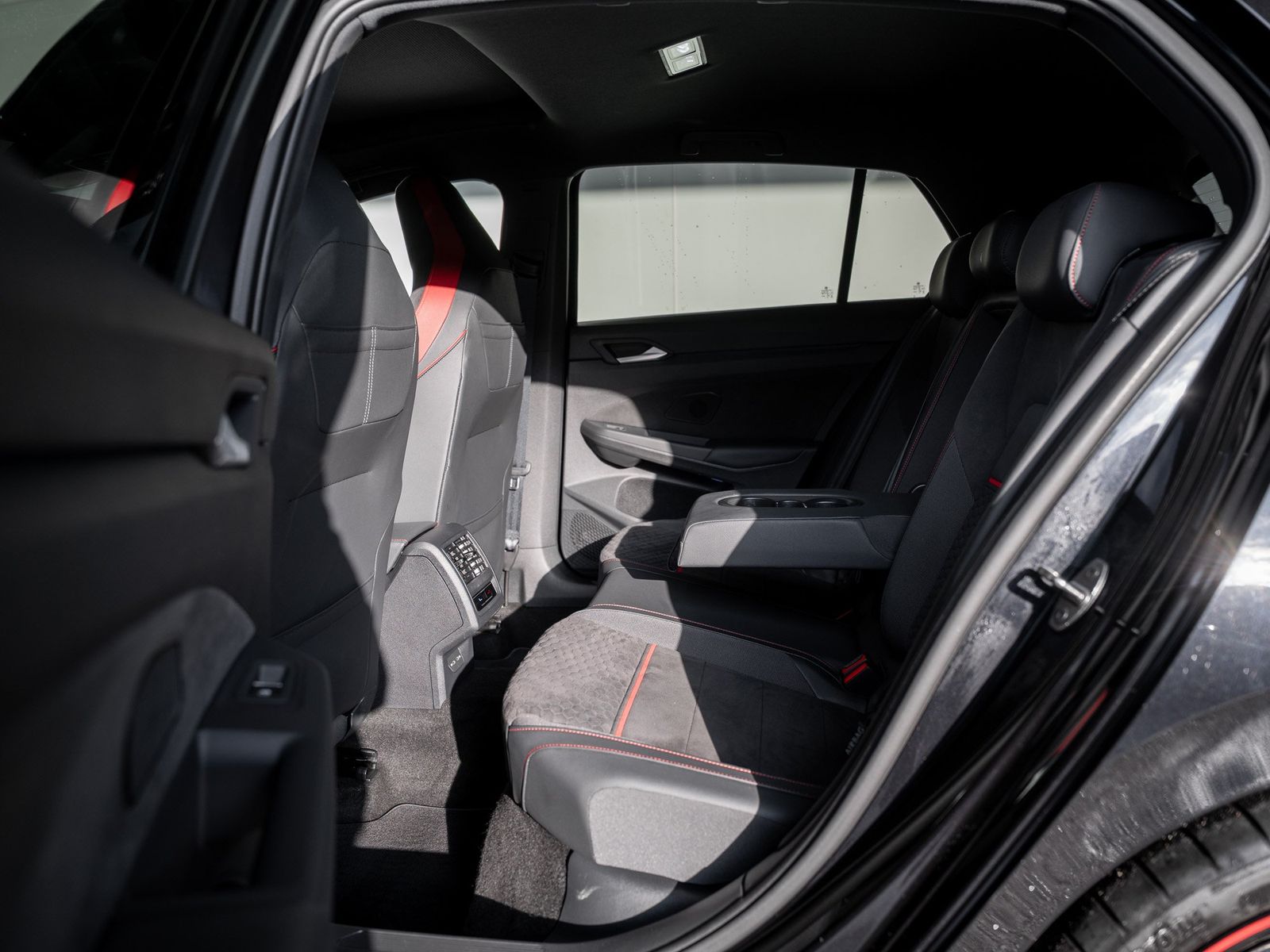 Volkswagen Golf VIII 2.0 TSI GTI Clubsport DSG LM foto 8