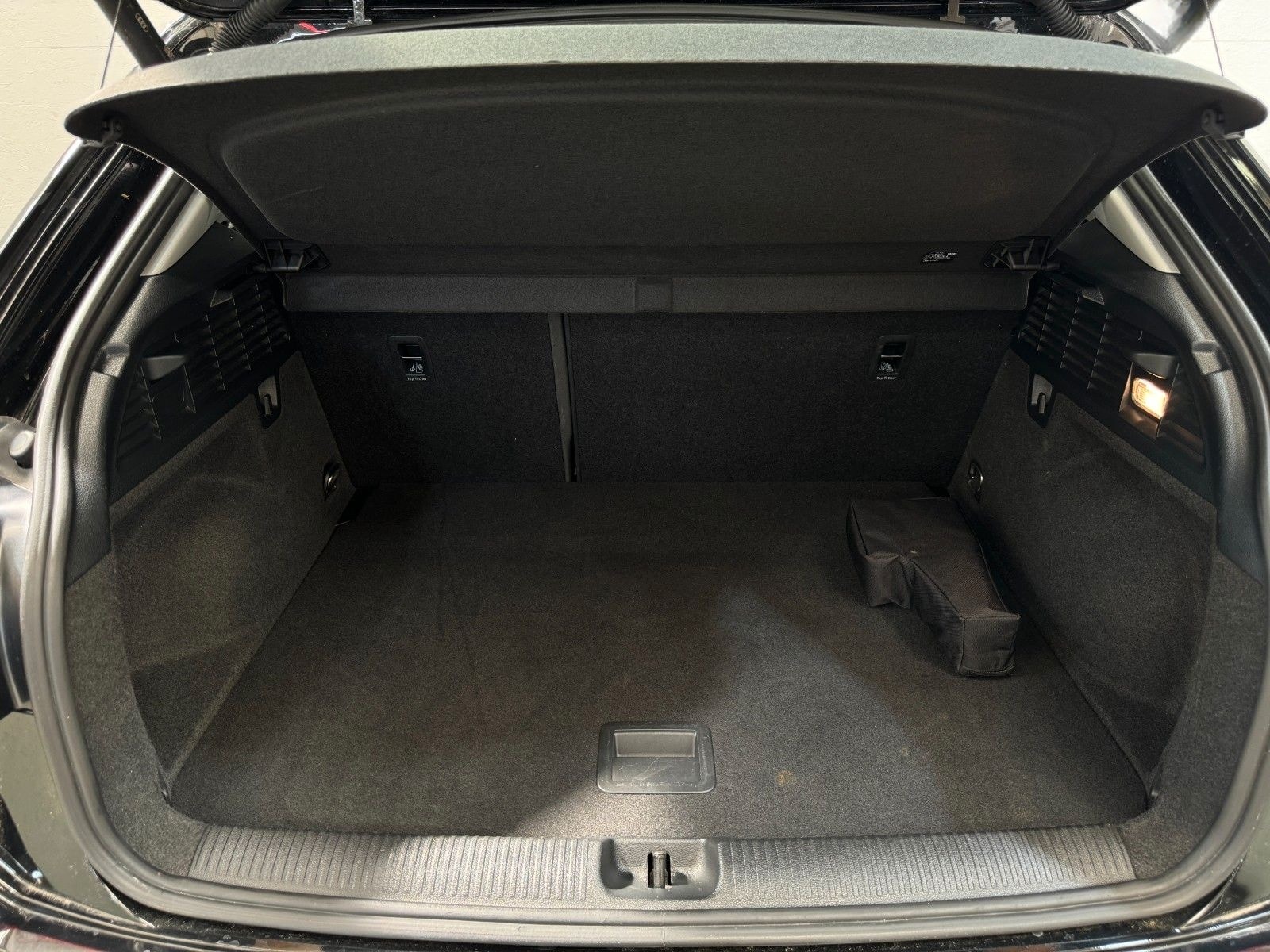 Audi Q2 35 TFSI 1.5/ACC/KAMERA/SHZ/PDC/NAVI/EHK/ALLW. foto 22