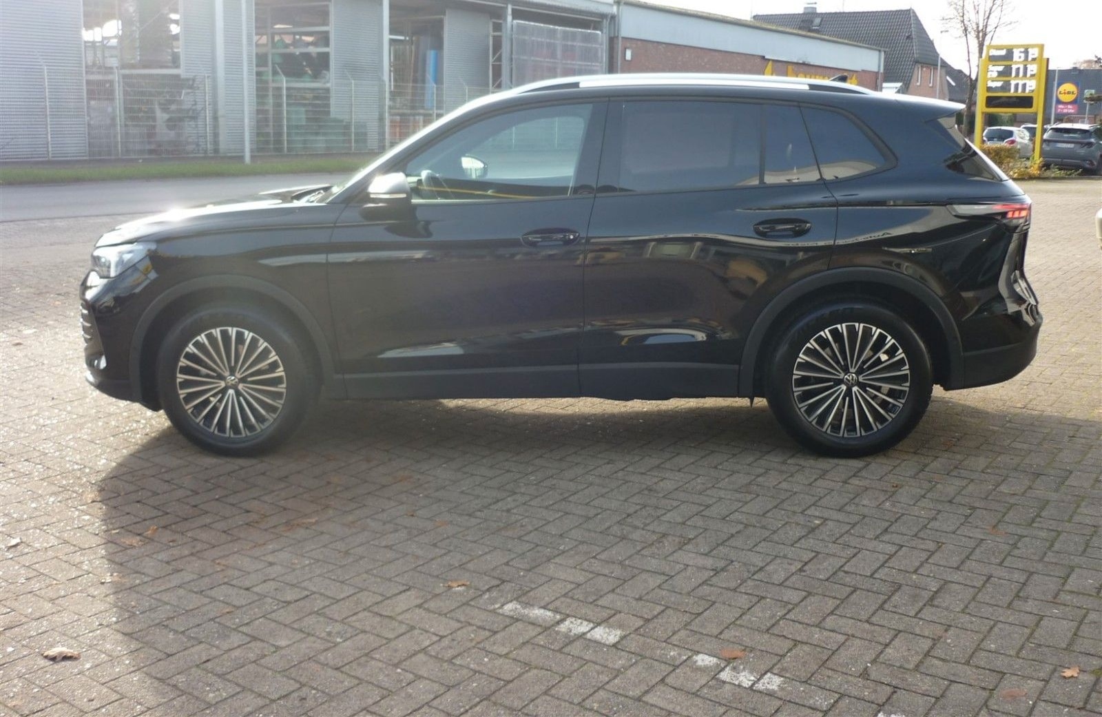 Volkswagen Tiguan 1.5 eTSI OPF DSG GOAL+AHK+Navi+Matrix+ACC foto 4