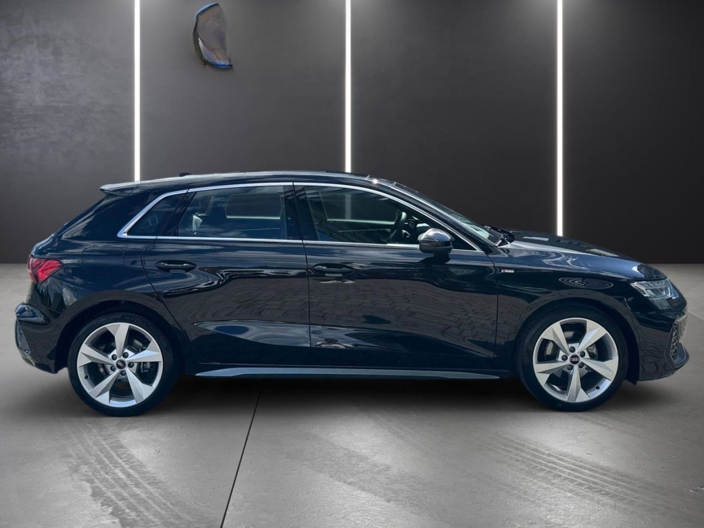 Audi A3 Sportback 35 TFSI S line Matrix AHK Pano Kam. foto 3