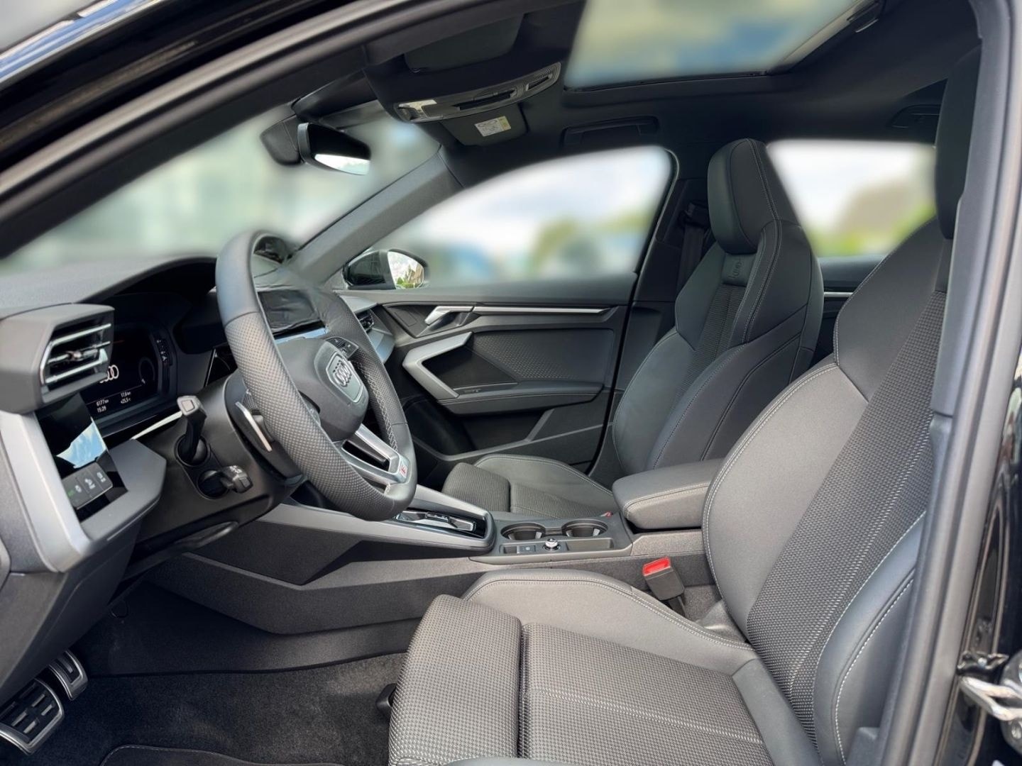 Audi A3 Sportback 35 TFSI S line Matrix AHK Pano Kam. foto 10