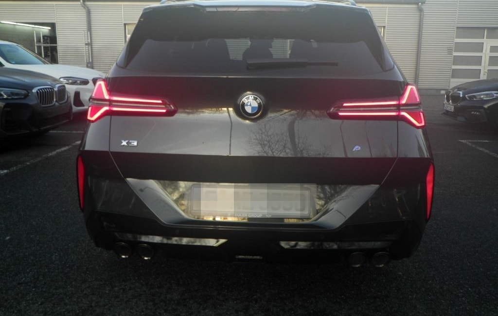 BMW X3 M50 xDrive AD AHK-klappbar AHK El. Panodach P foto 4