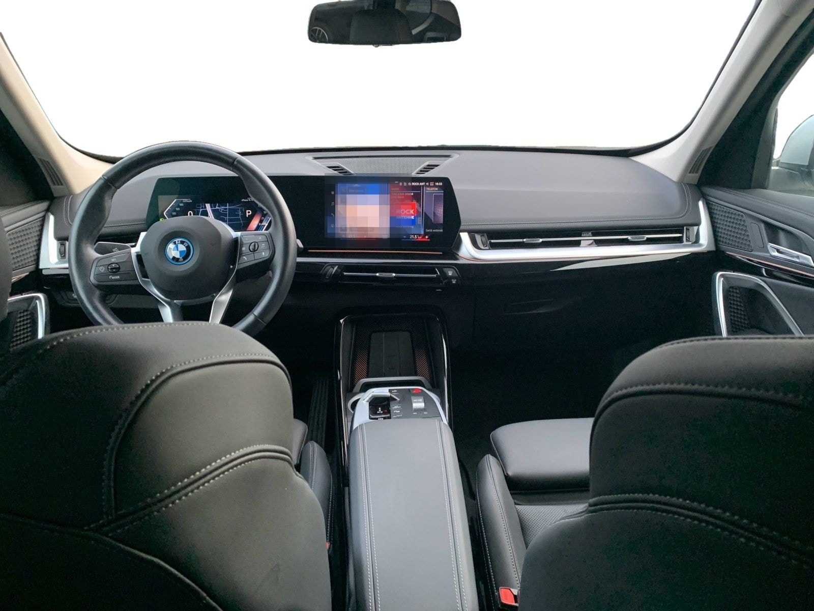 BMW iX1 xDrive30 xLine xLine | STANDHZ RFK HIFI LED foto 11