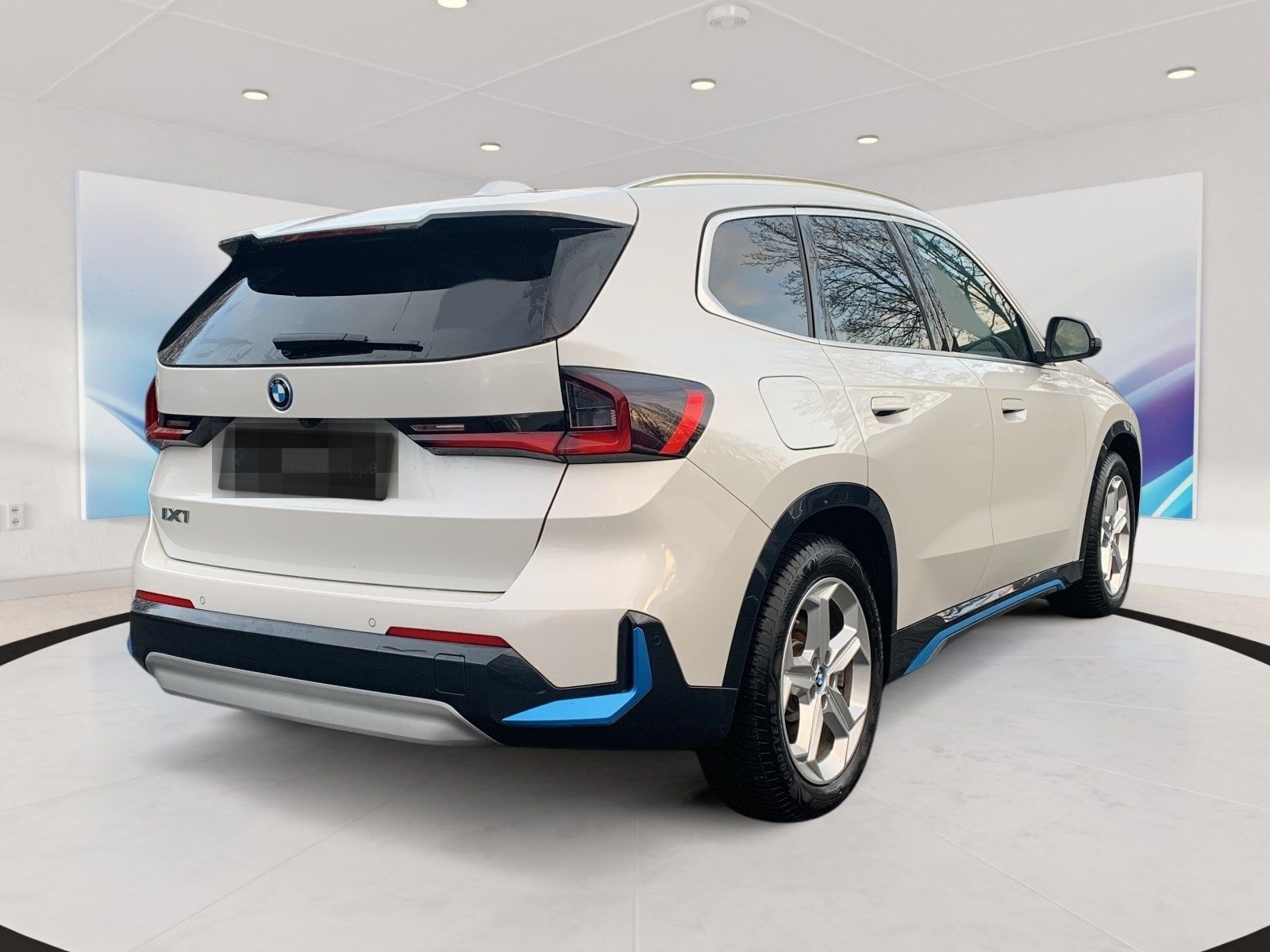 BMW iX1 xDrive30 xLine xLine | STANDHZ RFK HIFI LED foto 6