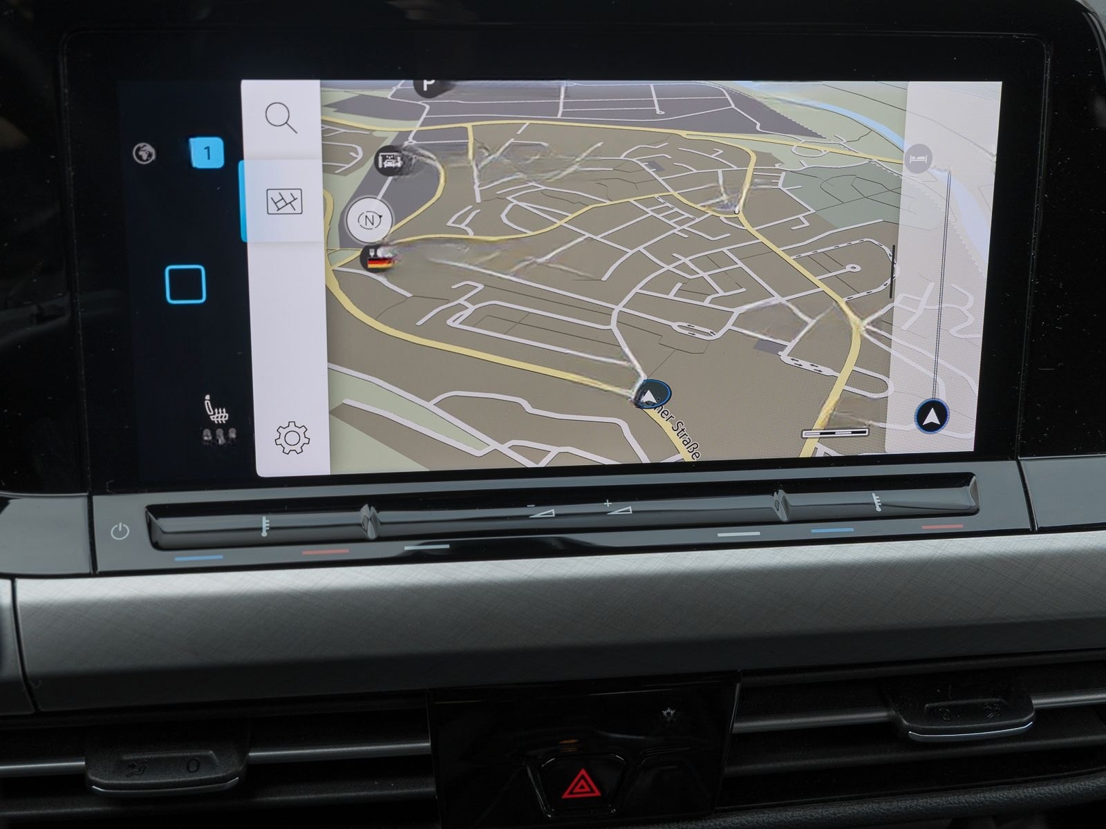 Volkswagen Golf VIII  1.5 l TSI Life NAVI LED GJ-REIFEN PRI foto 11