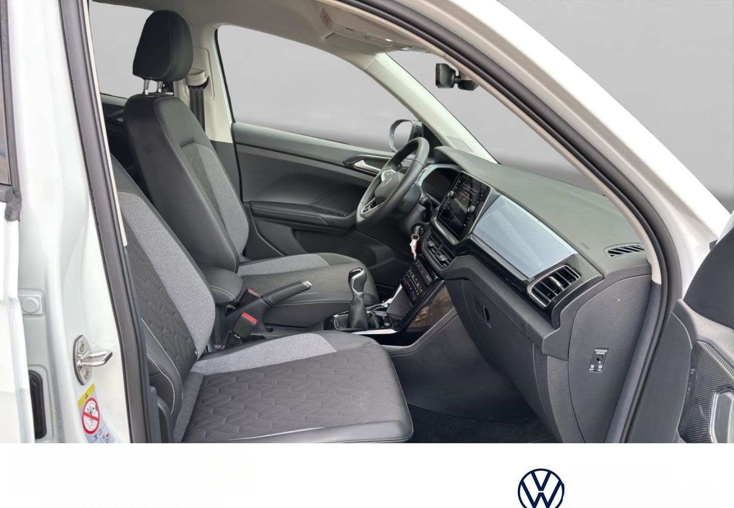 Volkswagen T-Cross 1.0 Life+SHZ+KLIMAAUT+LED+DAB+Navi+LEDER foto 11