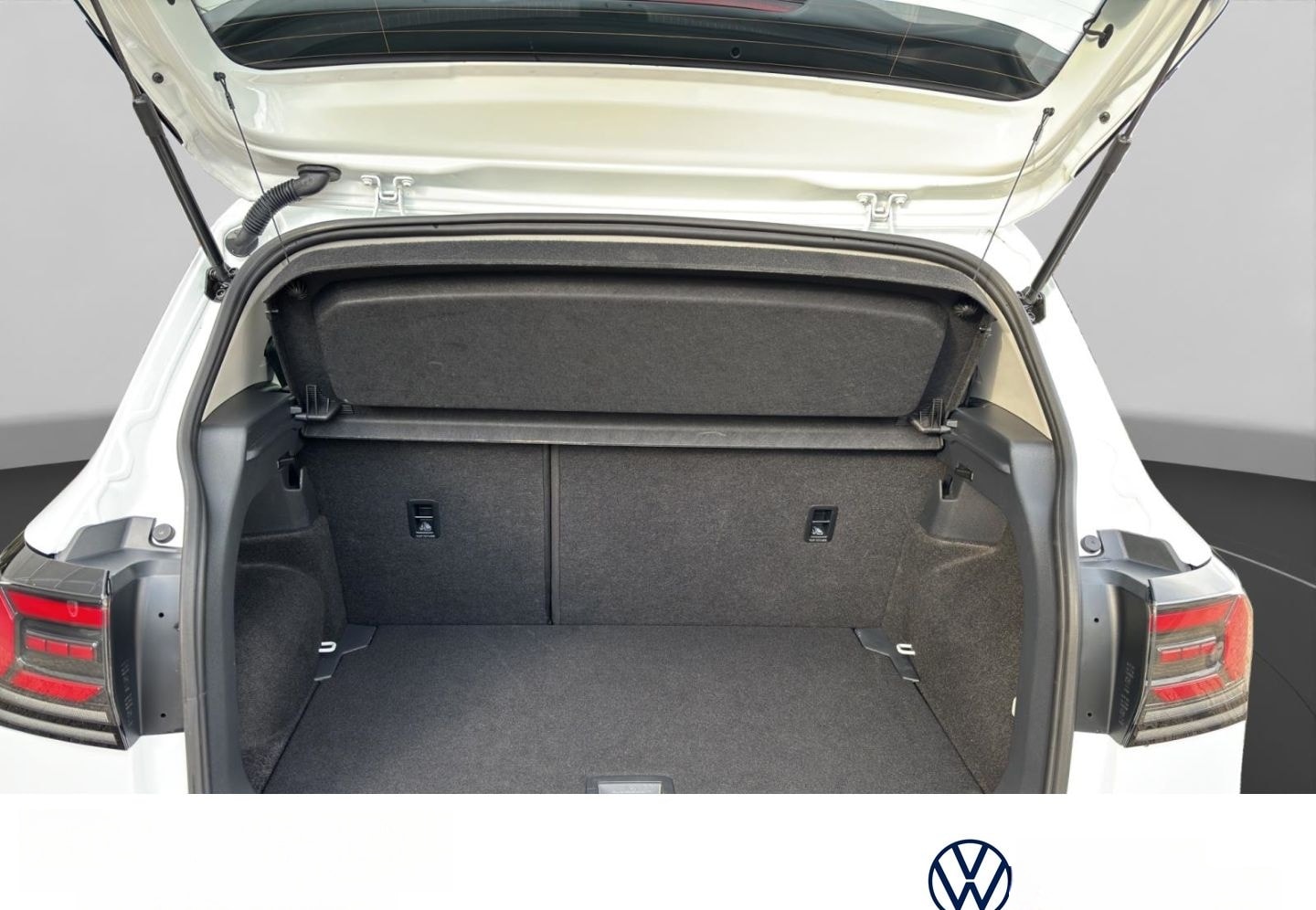 Volkswagen T-Cross 1.0 Life+SHZ+KLIMAAUT+LED+DAB+Navi+LEDER foto 7