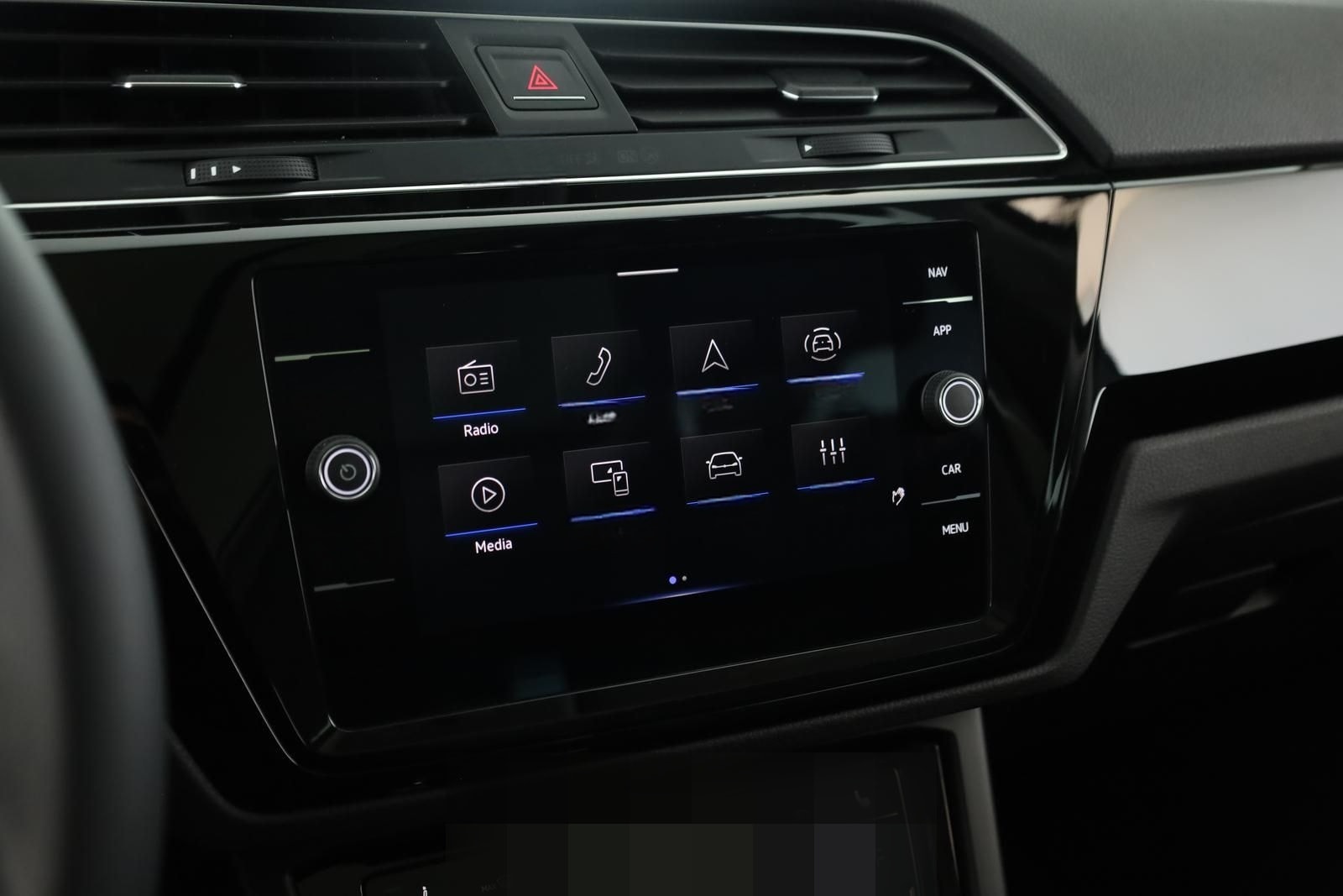 Volkswagen Touran 2.0 TDI DSG Highline R-Line 7 Pan Nav AHK foto 16