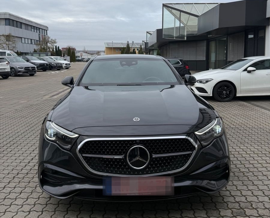 Mercedes-Benz E 220d  AMG Line Premium Plus BLP: 110.000€ foto 2