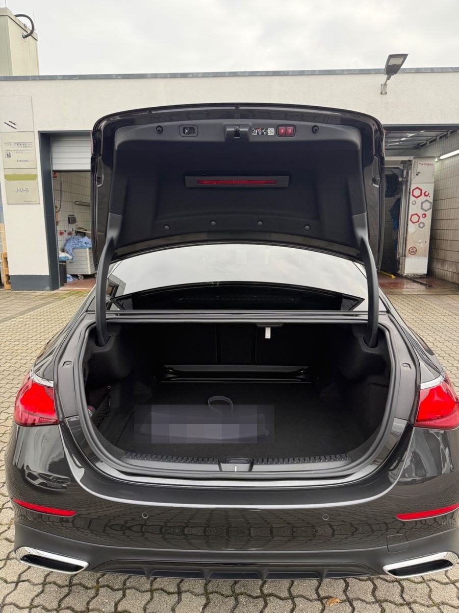 Mercedes-Benz E 220d  AMG Line Premium Plus BLP: 110.000€ foto 6