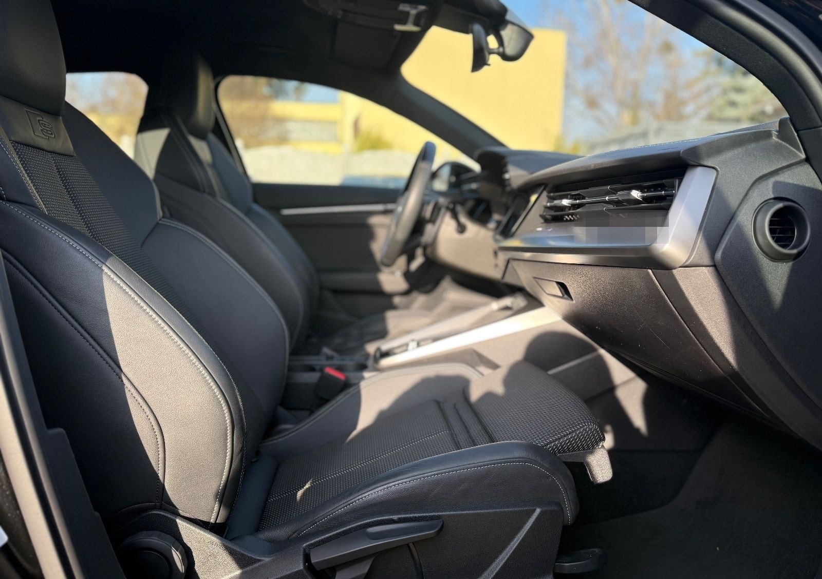 Audi A3 Sportback 35 TFSI 3xS line/Spur/Navi/Car-Pl. foto 13